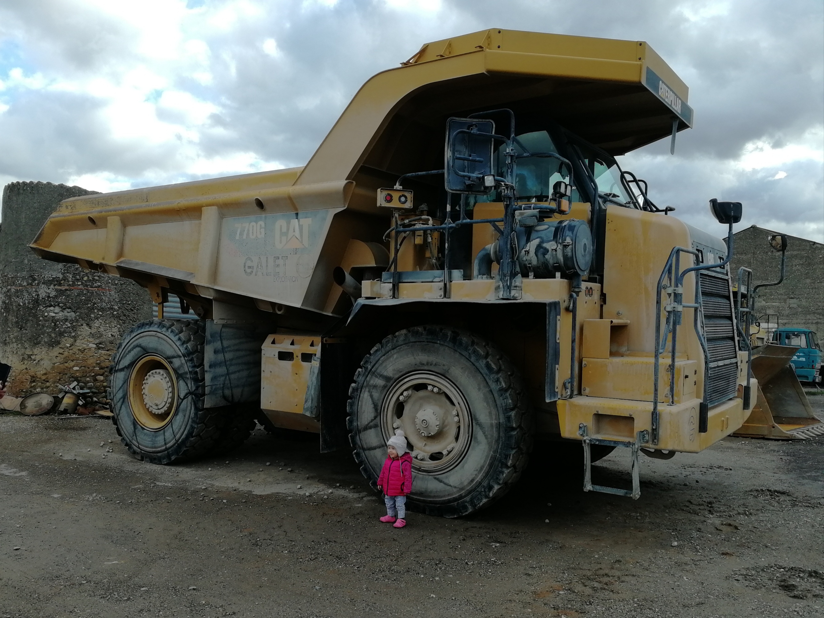 Dumper Tombereau 770 Caterpillar transport tout venant